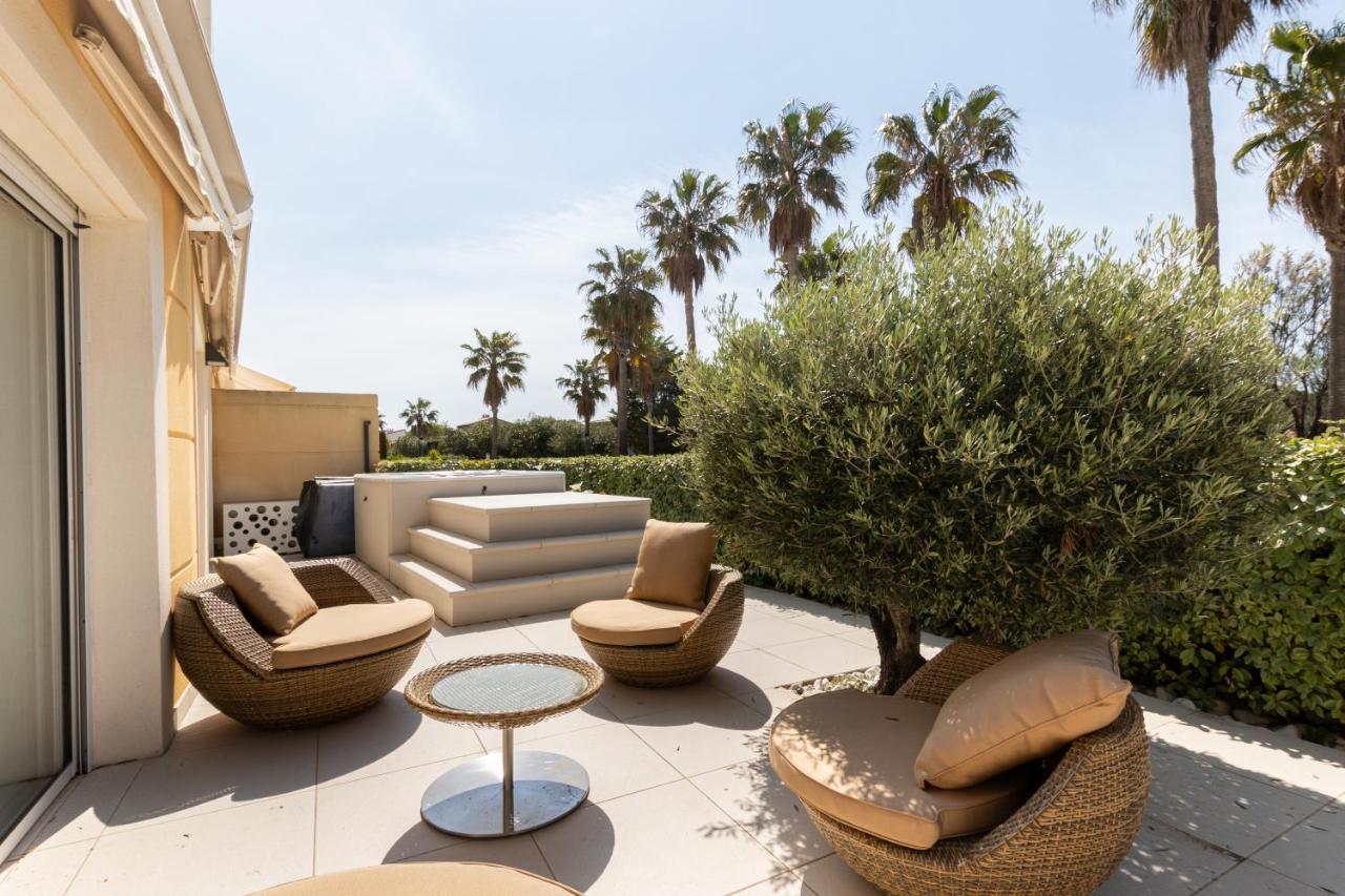 Le Palm Beach Sanary-sur-Mer Esterno foto